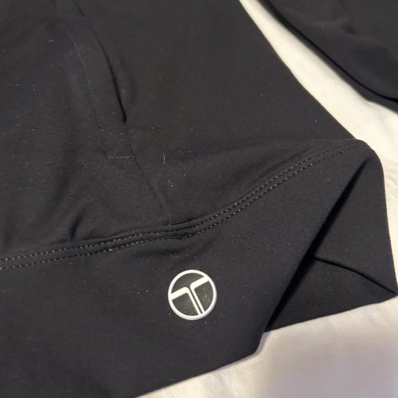 Trina Turk - Athleisure wear XL cover up - Picture 4 of 5